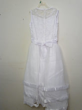 Load image into Gallery viewer, SABALAND GIRLS SIZE 14 WHITE FORMAL DRESS. NEW - # 3344
