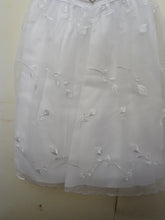 Load image into Gallery viewer, SABALAND GIRLS SIZE 10 WHITE FORMAL DRESS. NEW # 3348

